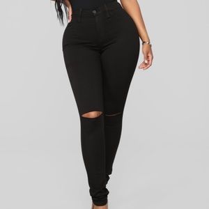 Black Fashion Nova Distressed Skinny Jeans